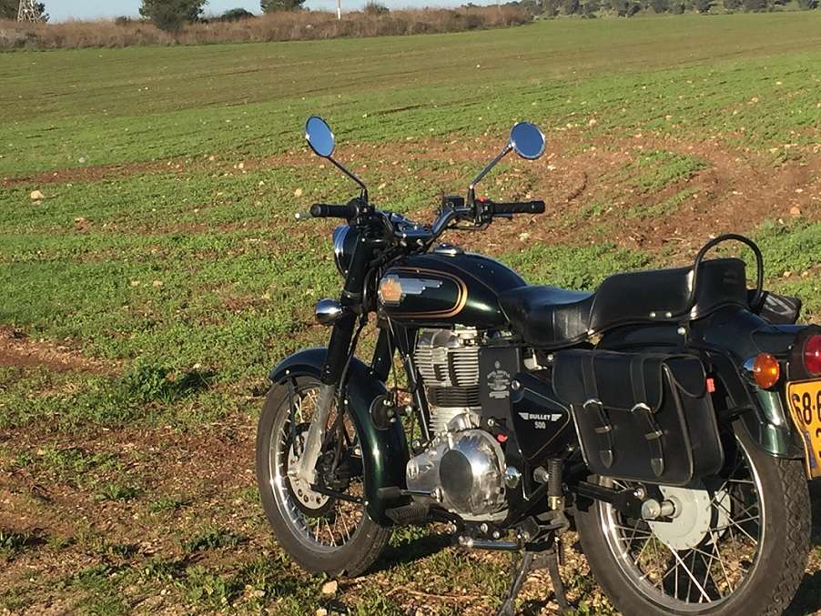 רויאל אנפילד בולט 500: הודי נוסטלגי