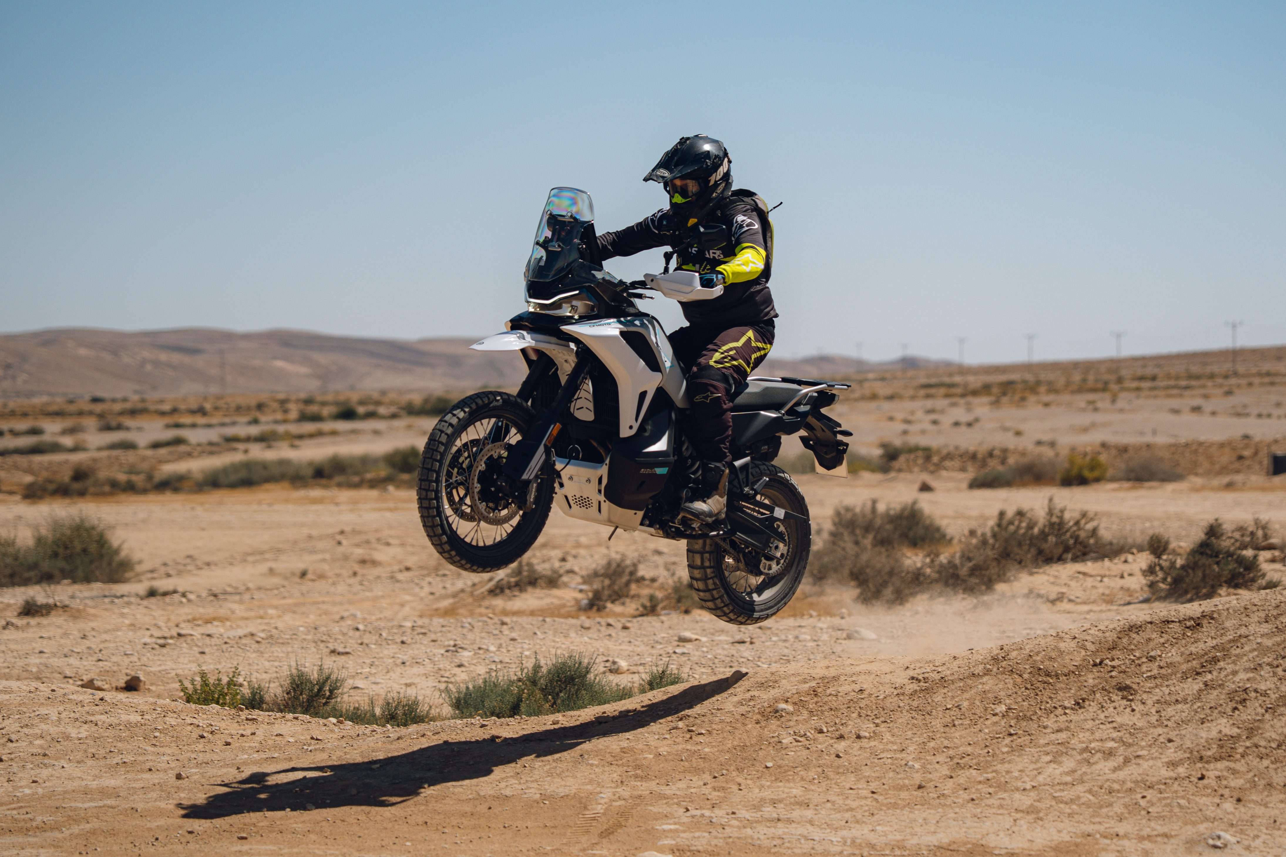 השקה מקומית: CFMOTO 1000MTX