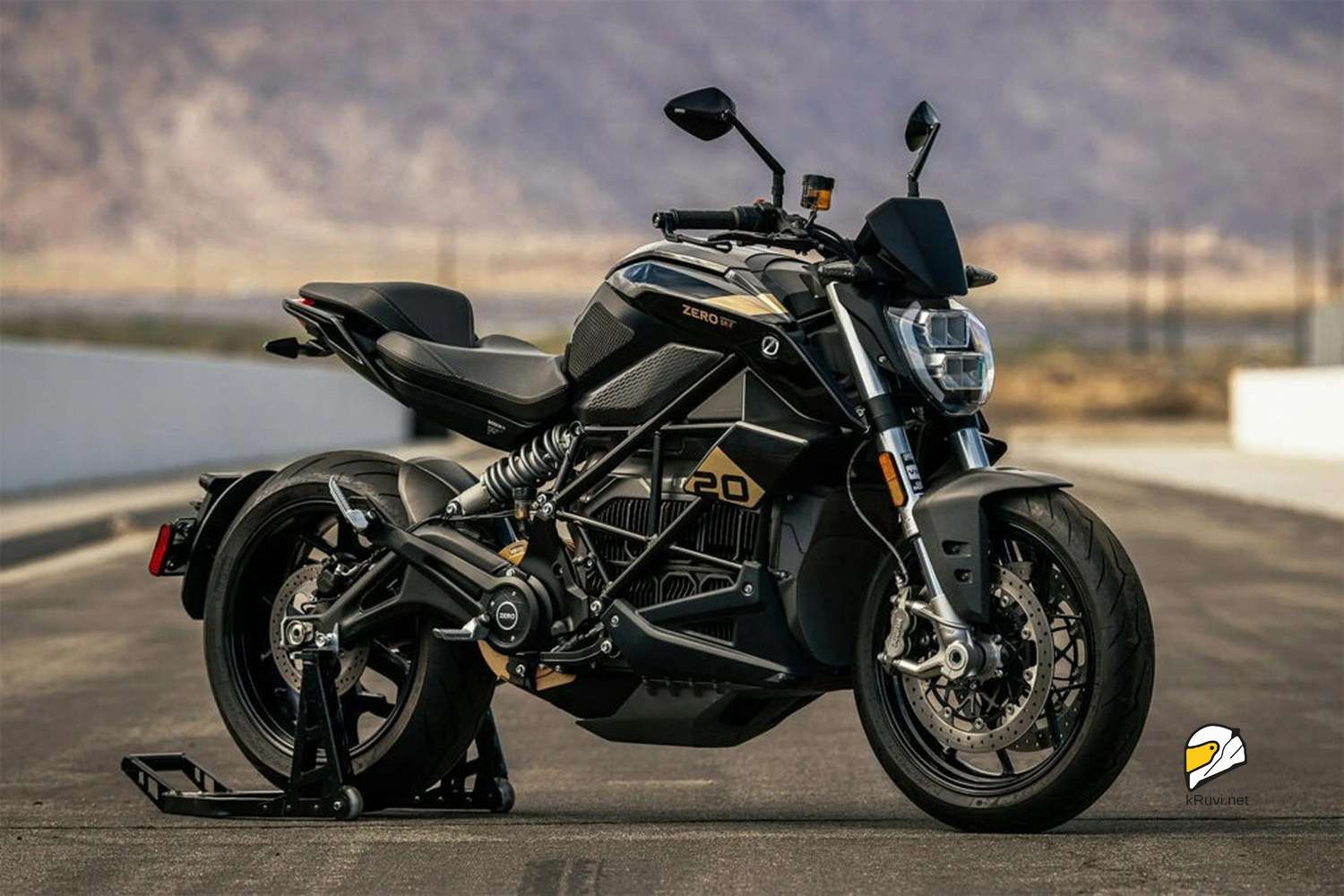 זירו חוגגת 20 שנות פעילות עם SR/F במהדורה מוגבלת