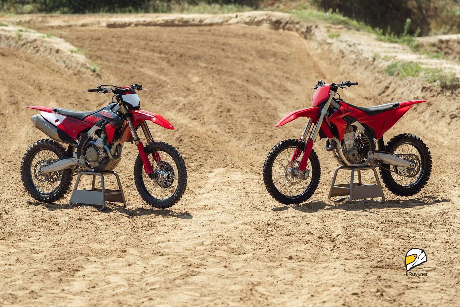 דוקאטי משדרגת את ה-Desmo450 MX לקראת 2027
